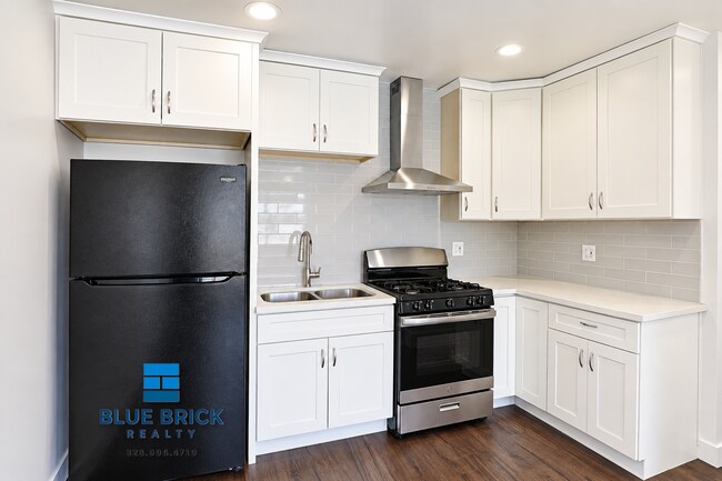 Foto del edificio - 14235 Vanowen St