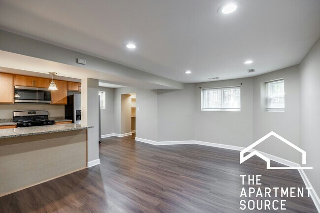 Foto del edificio - 2118 N Avers Ave