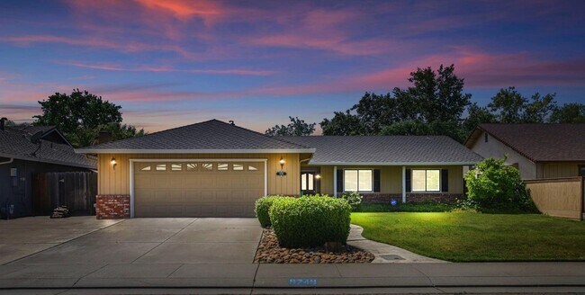 Building Photo - 9749 Northridge Way