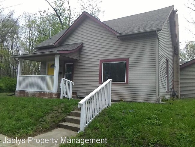 Foto del edificio - 2 br, 1 bath House - 104 Morton St