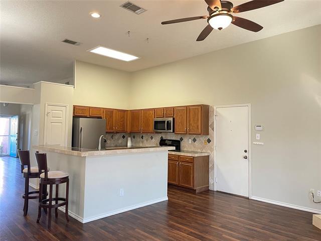 Foto del edificio - 9705 Carmel Valley Dr