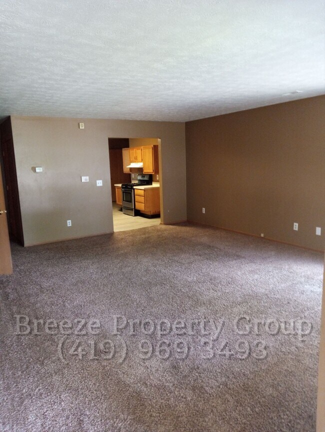 Building Photo - 2975 Megan Cir