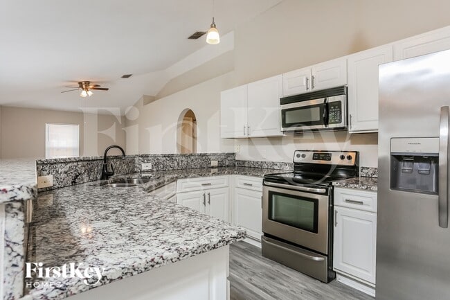 Foto del edificio - 419 SW Exmore Ave