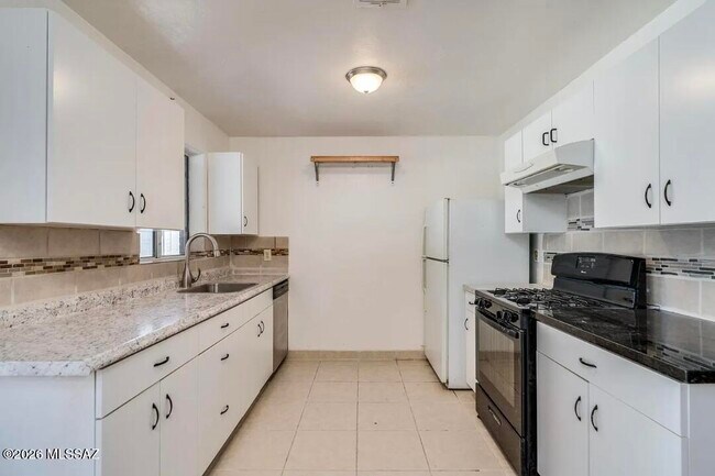 Foto del edificio - 4009 N Tyndall Ave