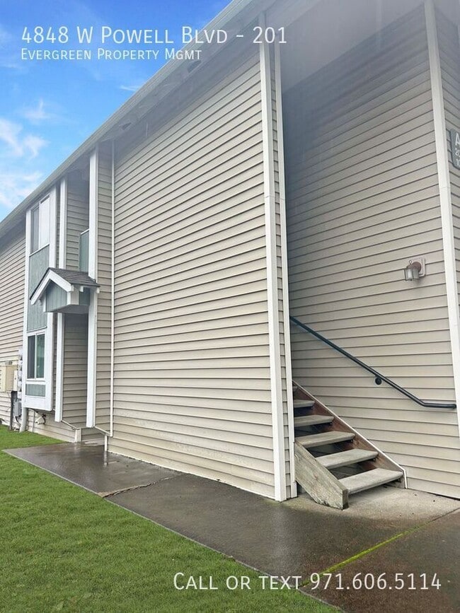 Photo - 4848 W Powell Blvd House