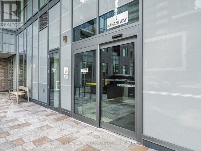 Building Photo - 8 Nahani Way