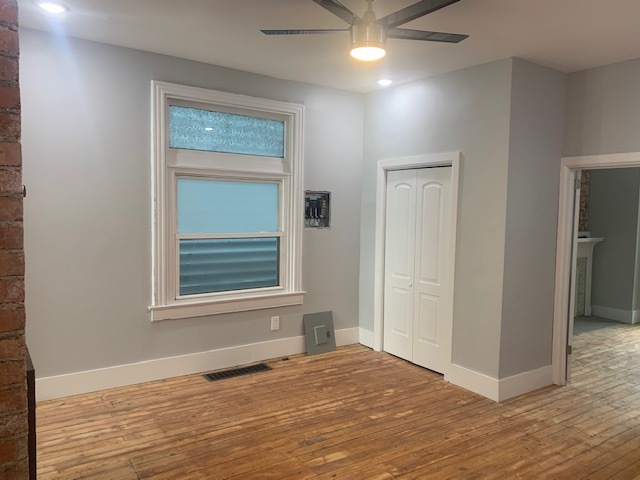 Building Photo - 129 3rd St