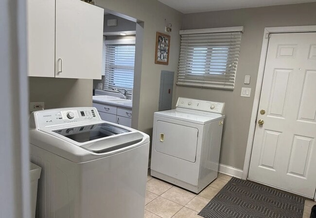 Foto del edificio - 711 N Kenilworth Ave