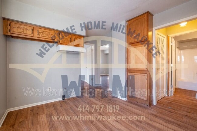 Building Photo - 4923 N 48th St