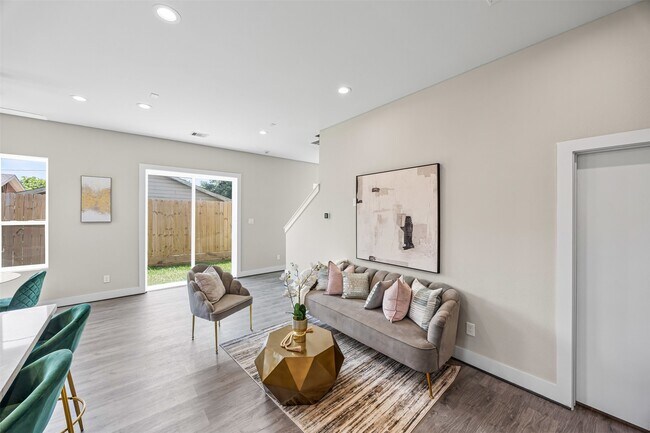 Foto del edificio - 853 Prosper St