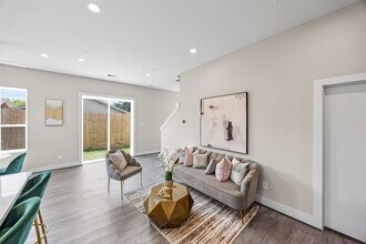 Building Photo - 853 Prosper St