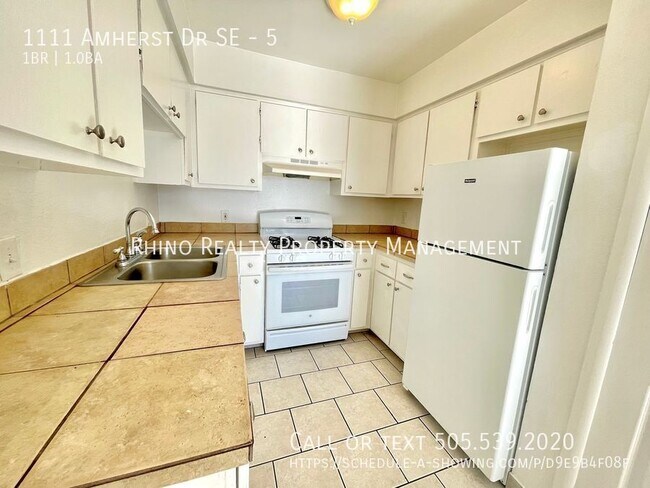 Building Photo - 1111 Amherst Dr SE