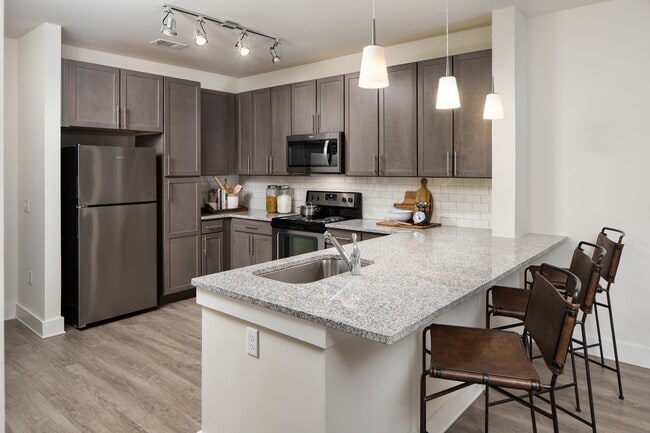 Foto del edificio - The Kirkwood Apartments at Edgewood