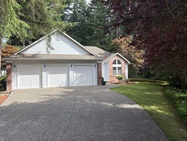 Building Photo - Relax and Unwind in This Beautiful Gig Harbor Rental