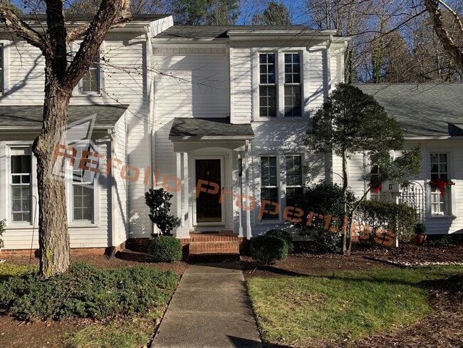 Building Photo - Charming 2-Story 2 BR Townhome @ Paxton To...