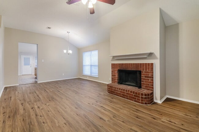 Building Photo - 2632 Bent Brook Dr