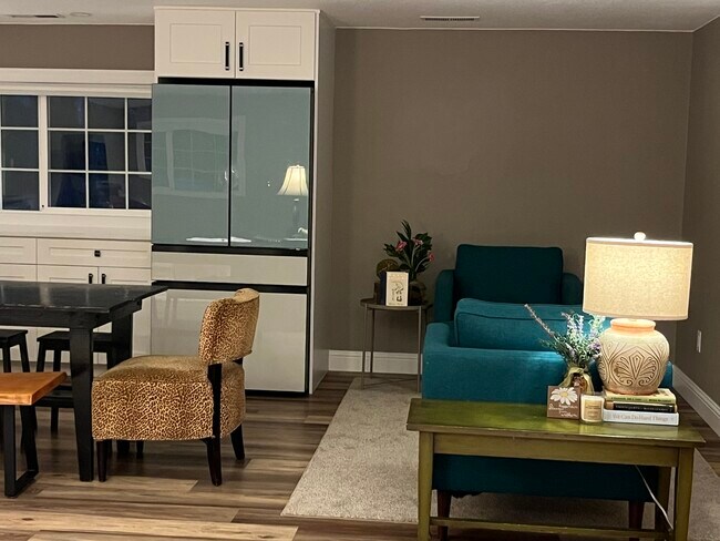 Foto del edificio - 1220 Carroll Rd