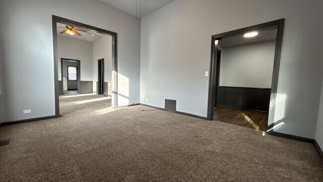 Building Photo - 4311 N 58th St