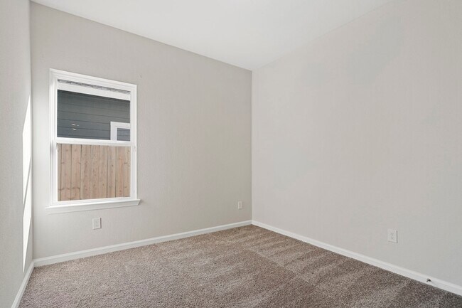 Foto del edificio - 3338 Brushy Marsh Dr