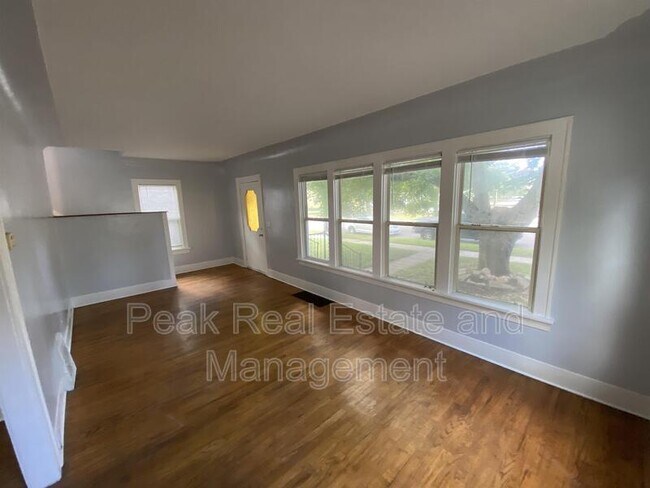 Foto del edificio - 1050 Neland Ave SE
