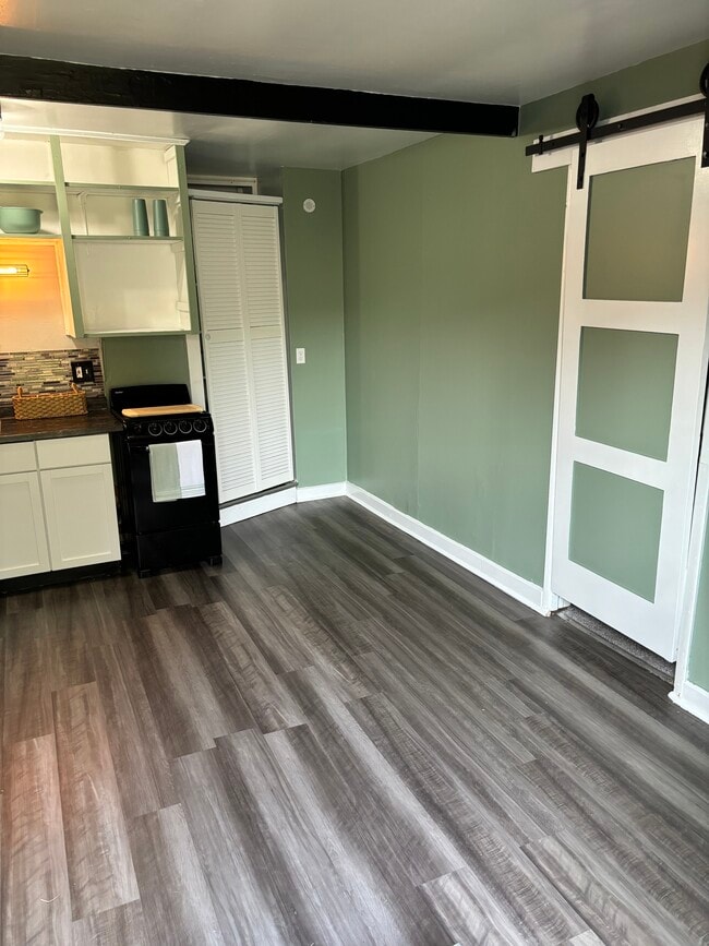 Cocina/Comedor - 727 Madison St