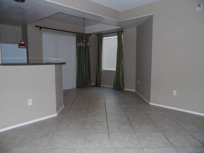 Foto del edificio - 6765 Caporetto Ln