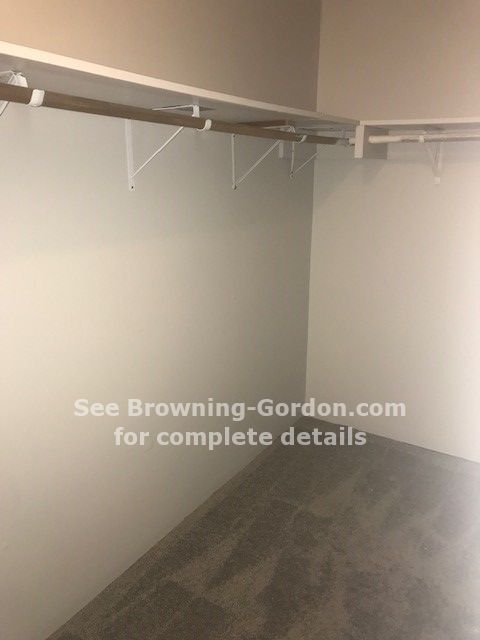 Building Photo - Newly Renovated Townhouse in Donelson!