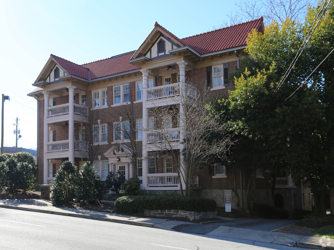 Building Photo - 2 Collier Rd NW