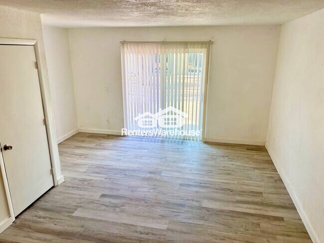 Foto del edificio - 2832 E Marconi Ave