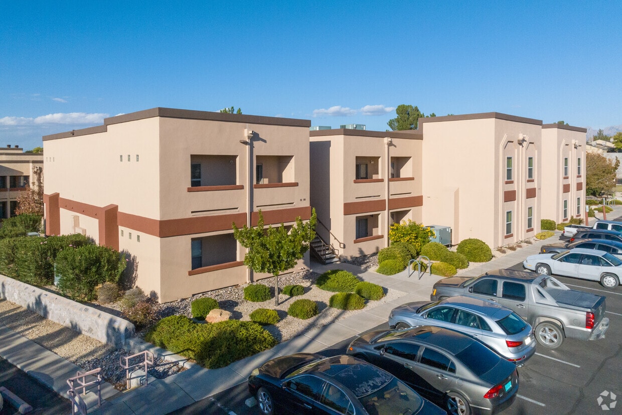 Country Crest Apartment Homes - 1804 Wyoming Ave Las Cruces, NM 88001 |  Apartments.com