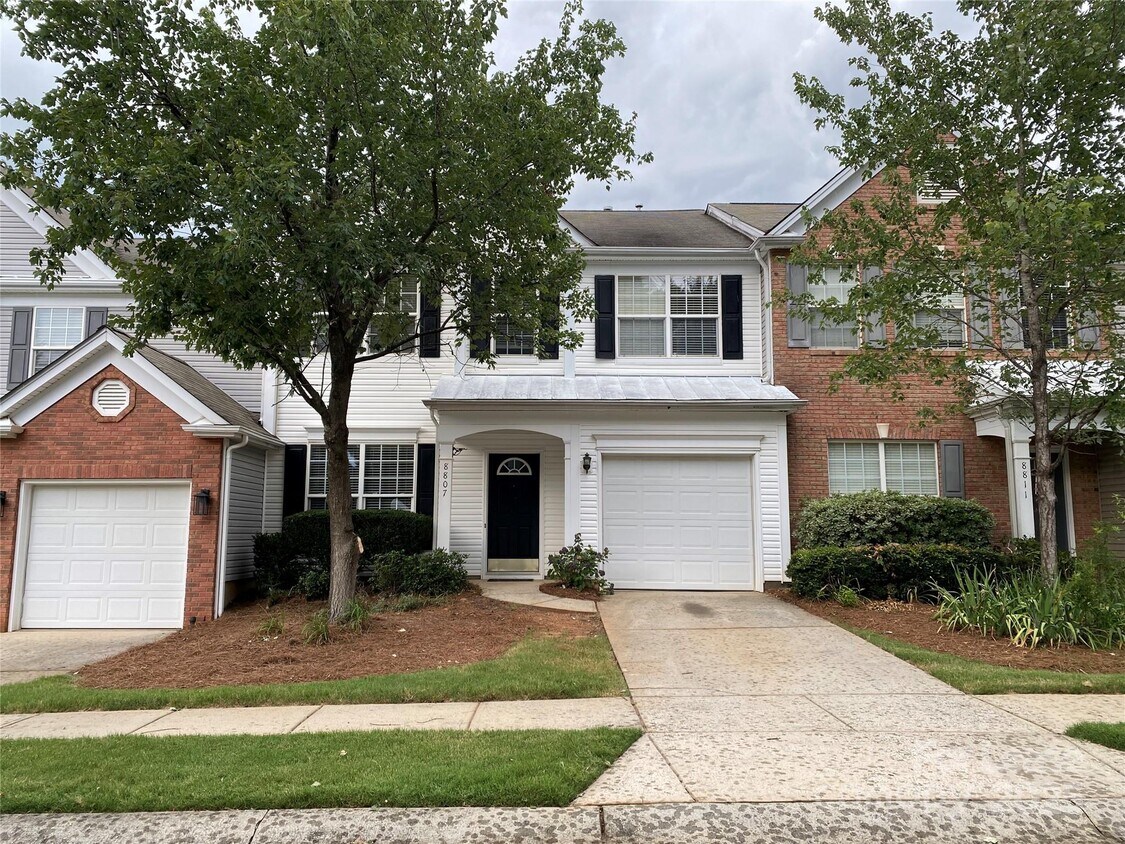 Foto principal - 8807 Ormeau Dr