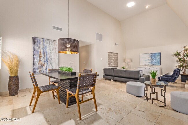 Foto del edificio - 5443 N 25th St