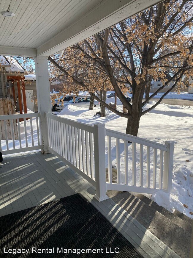 Foto del edificio - 5 br, 3 bath House - 138 N Center