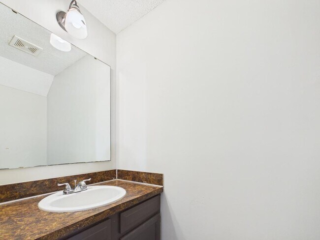 Foto del edificio - 6354 Windsor Gate Ln