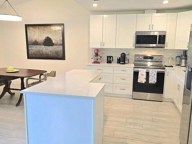 Foto del edificio - 1705 Mariners Cove