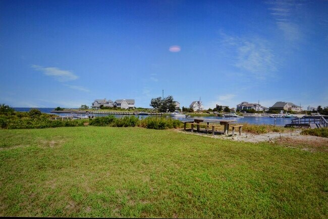 Foto del edificio - 89 Inlet Rd