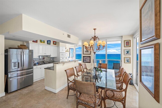 Foto del edificio - 4775 Collins Ave