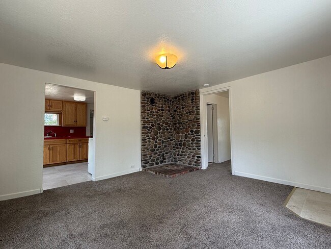 Foto del edificio - Cute 2 Bedroom Home - Pets Allowed