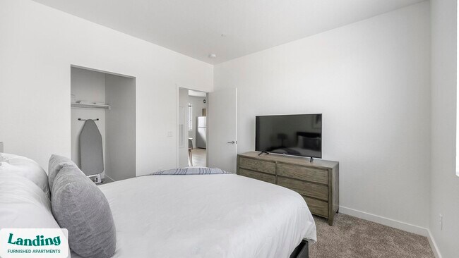 Foto del edificio - 2323 N 150th Dr
