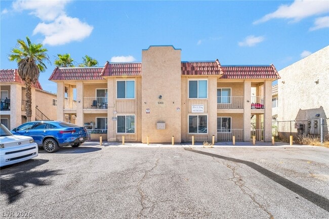 Building Photo - 5303 Del Gado Dr