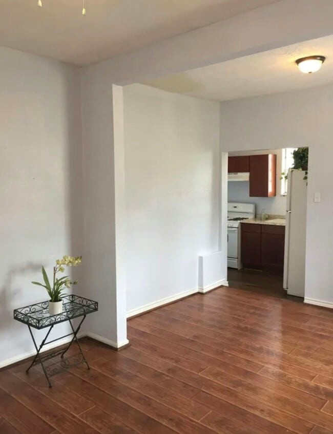 Foto del edificio - 6833 Avenue C