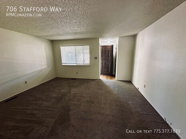 Foto del edificio - 706 Stafford Way