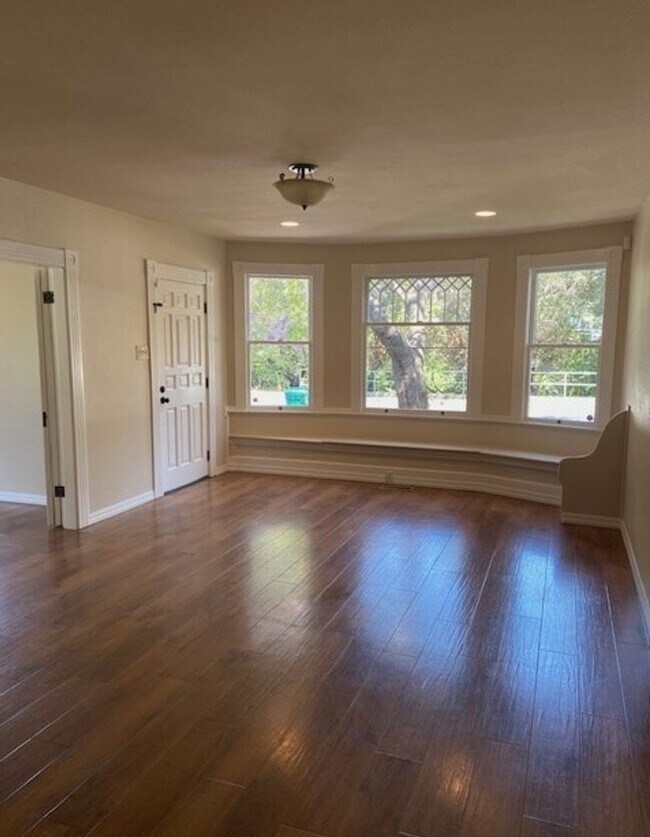 Foto del edificio - 1263-1265 Pismo St