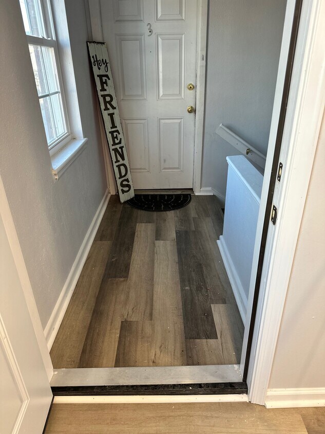 Foto principal - 3601 Omohundro Ave