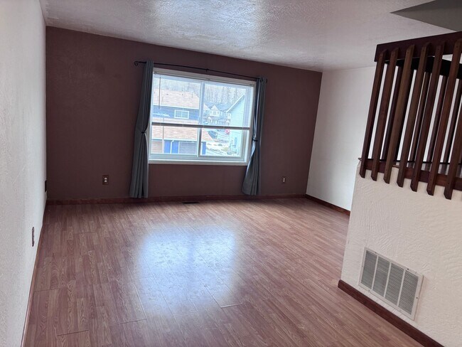 Foto del edificio - Perfectly Located 2 Bed/1.5 Bath Eagle River Condo!