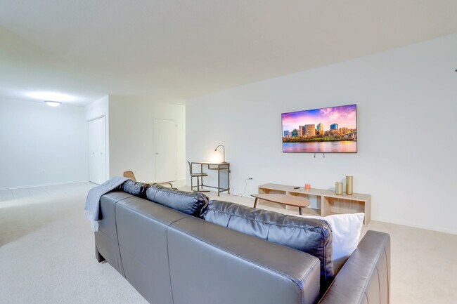 Foto del edificio - 1600 S Eads St