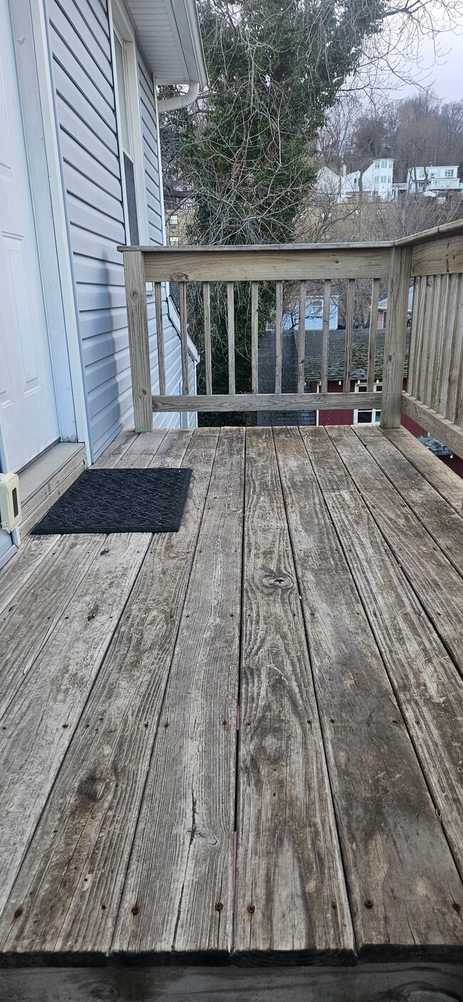 Foto del edificio - 225 Bay Ave