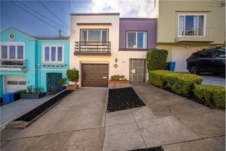 Building Photo - 279 Ramsell St
