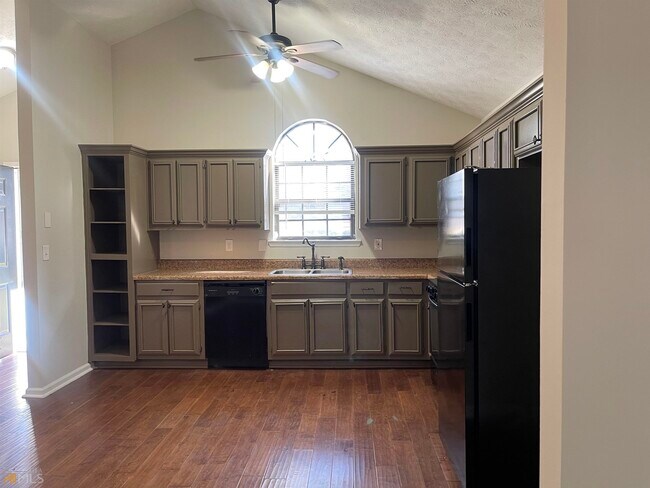 Foto del edificio - 10337 Canyon Trail
