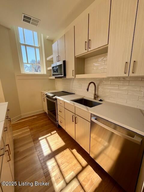 Building Photo - 1810 Sils Ave